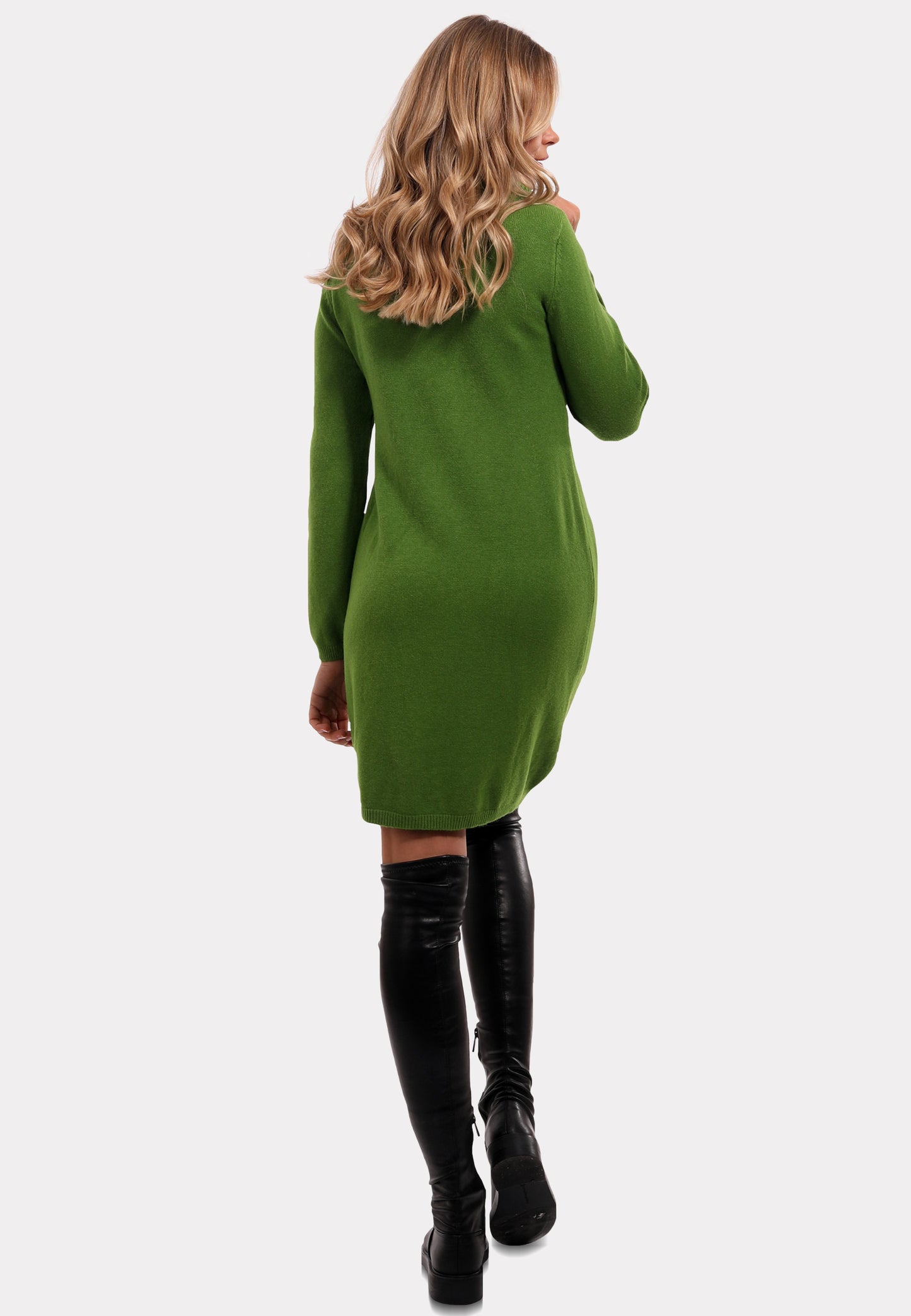 Strickkleid mit Rollkragen und Einschubtaschen