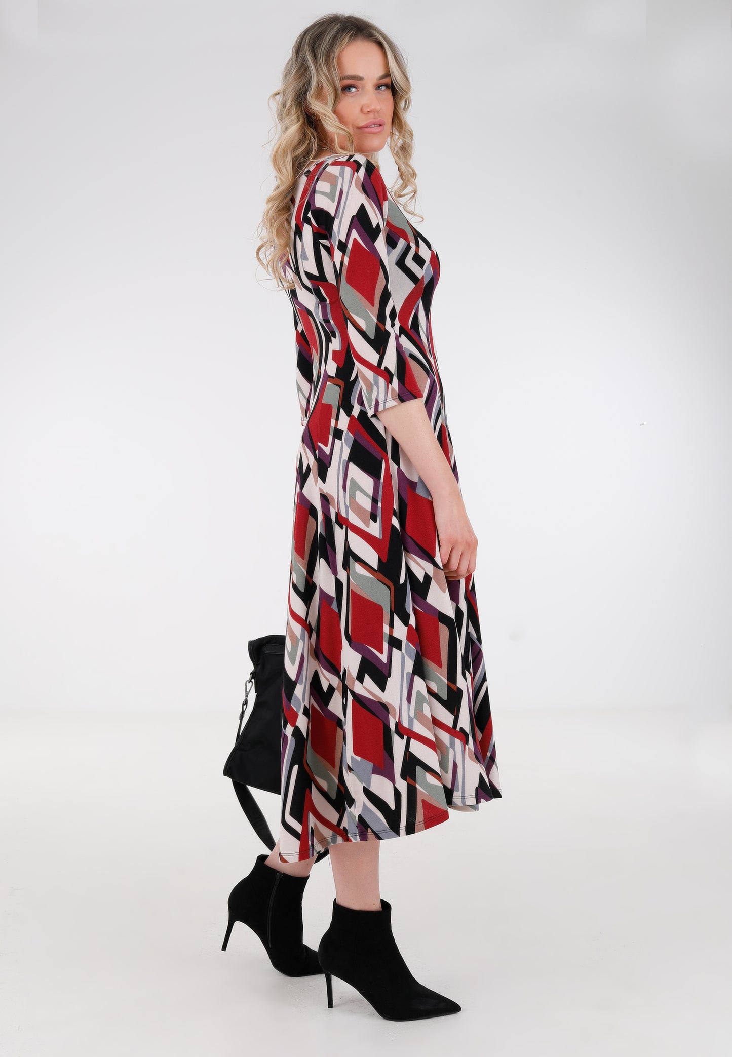 Fließendes Maxikleid im Retro-Design