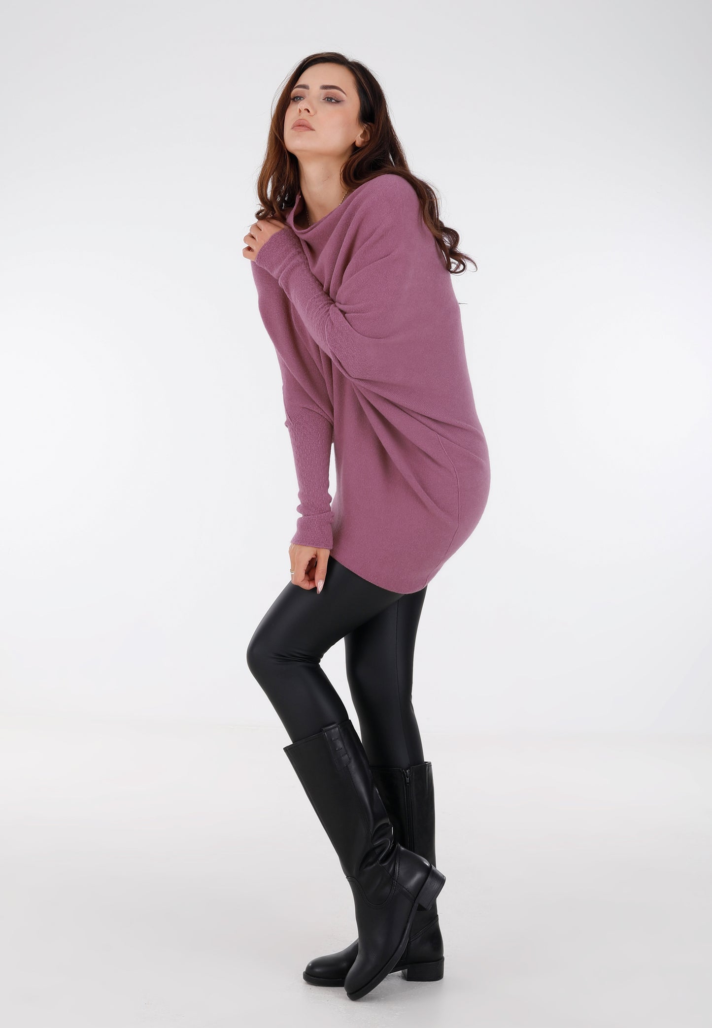 "Casual Chic: Asymmetrischer Pullover in Longform"