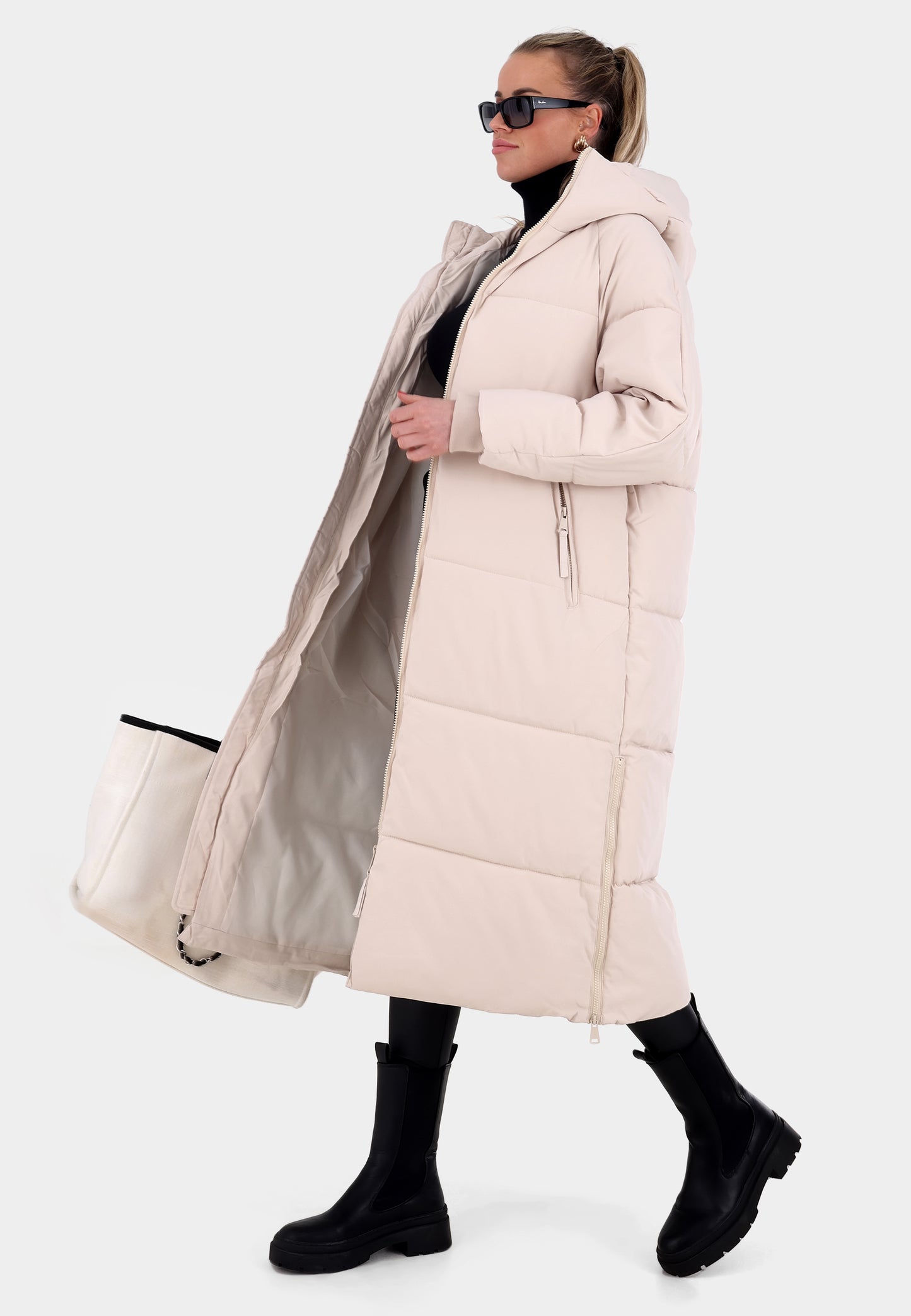 Oversized Steppmantel mit XXL-Kapuze