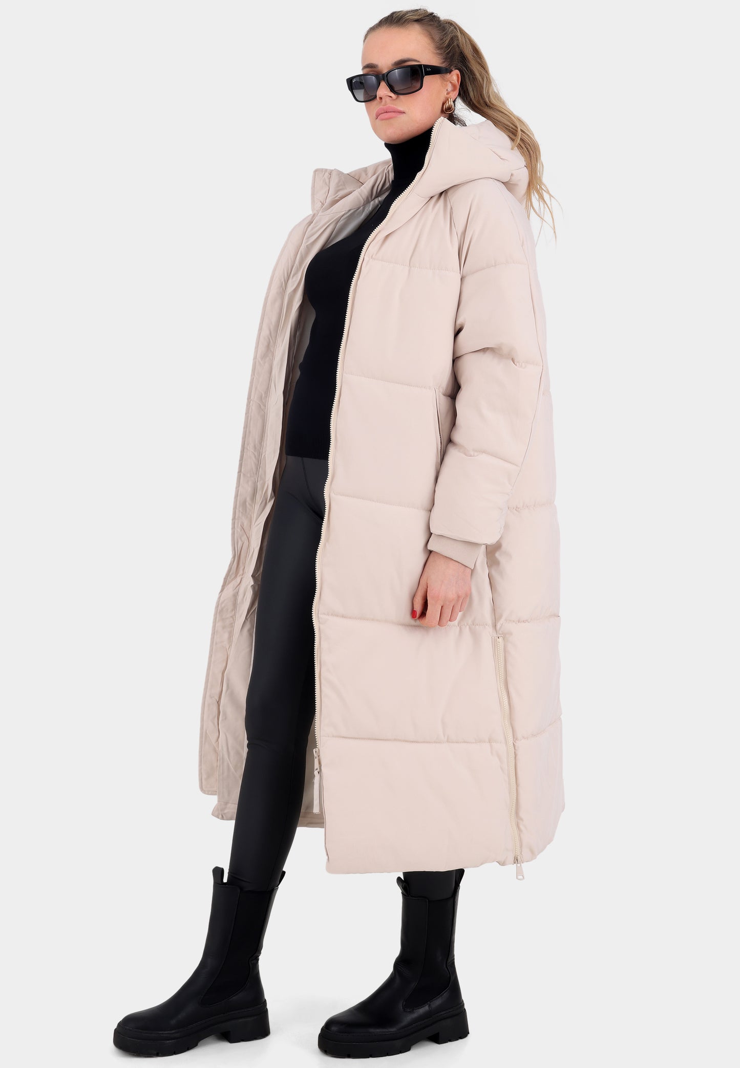 Oversized Steppmantel mit XXL-Kapuze