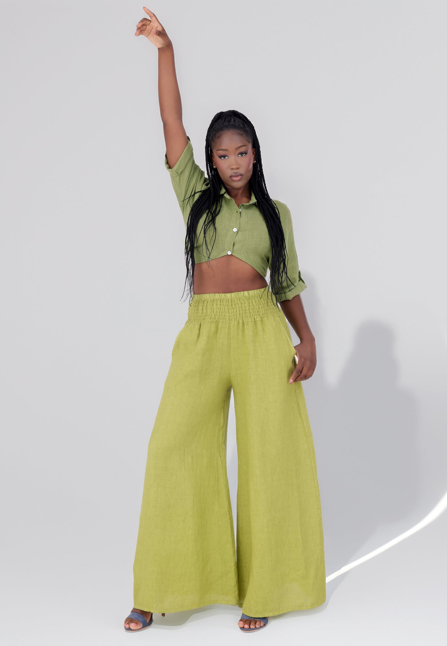 mit hohem Smokbund – bequem & stylisch aus Leinen