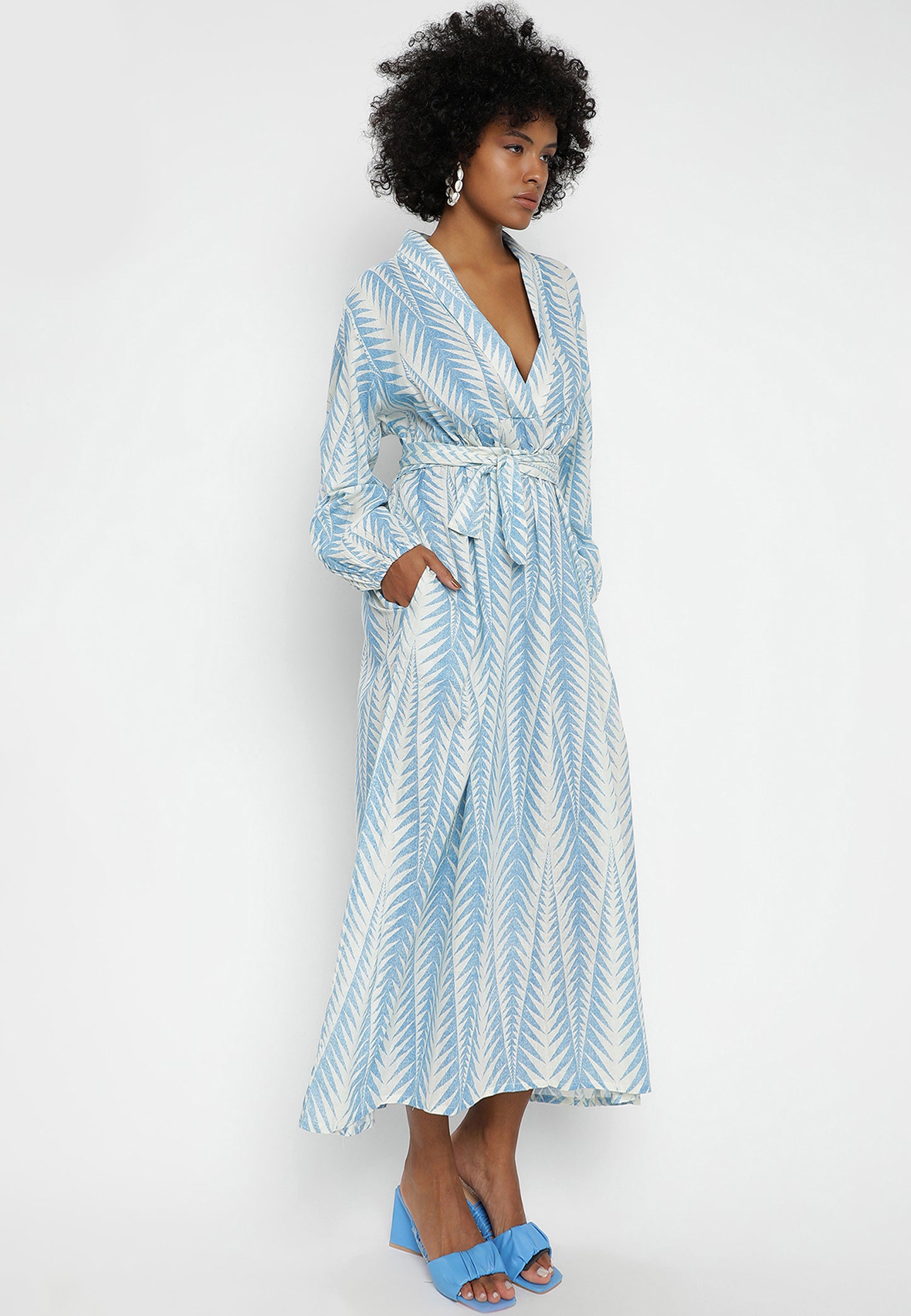 Elegantes Wickelkleid aus 100% Baumwolle