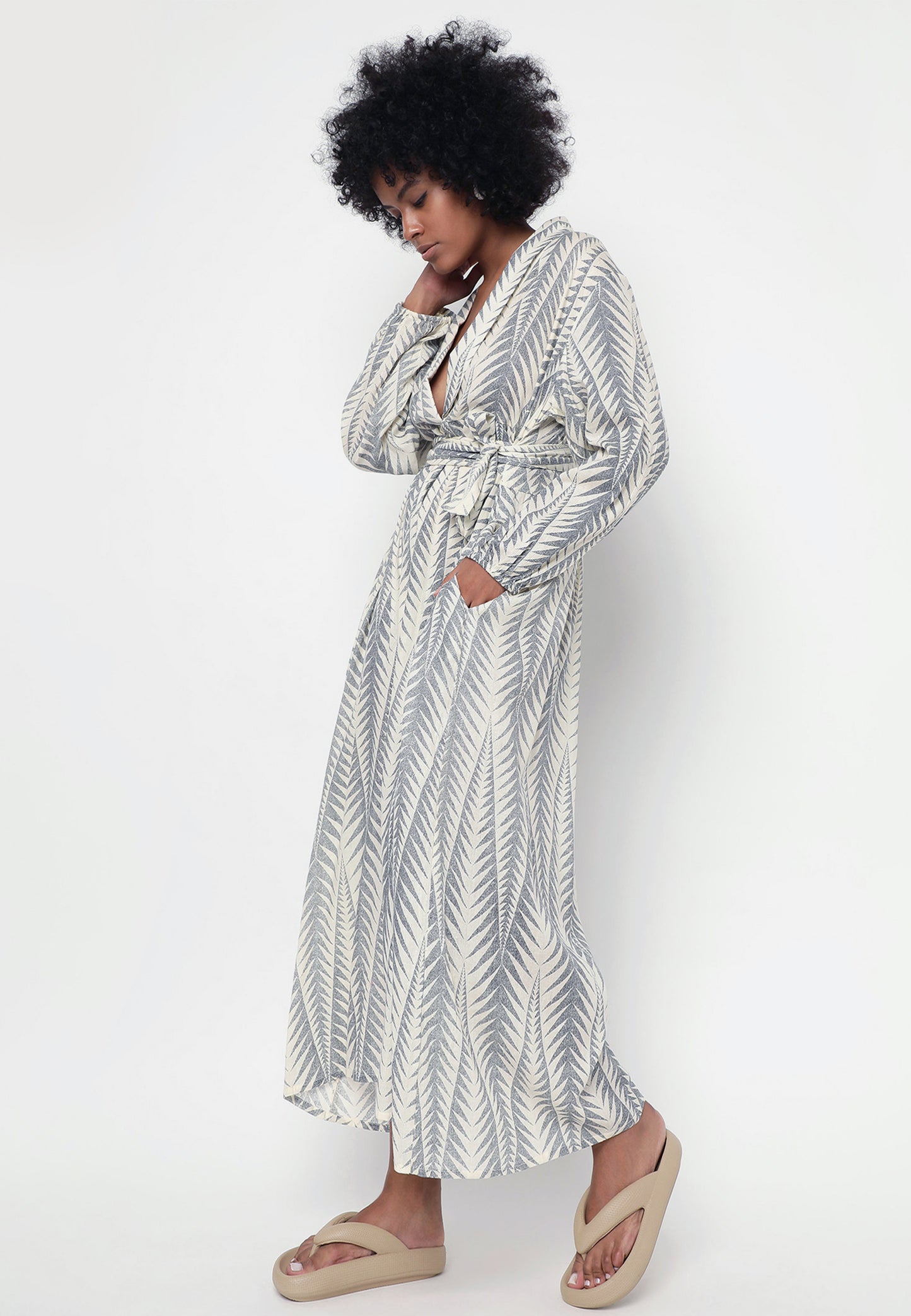 Elegantes Wickelkleid aus 100% Baumwolle