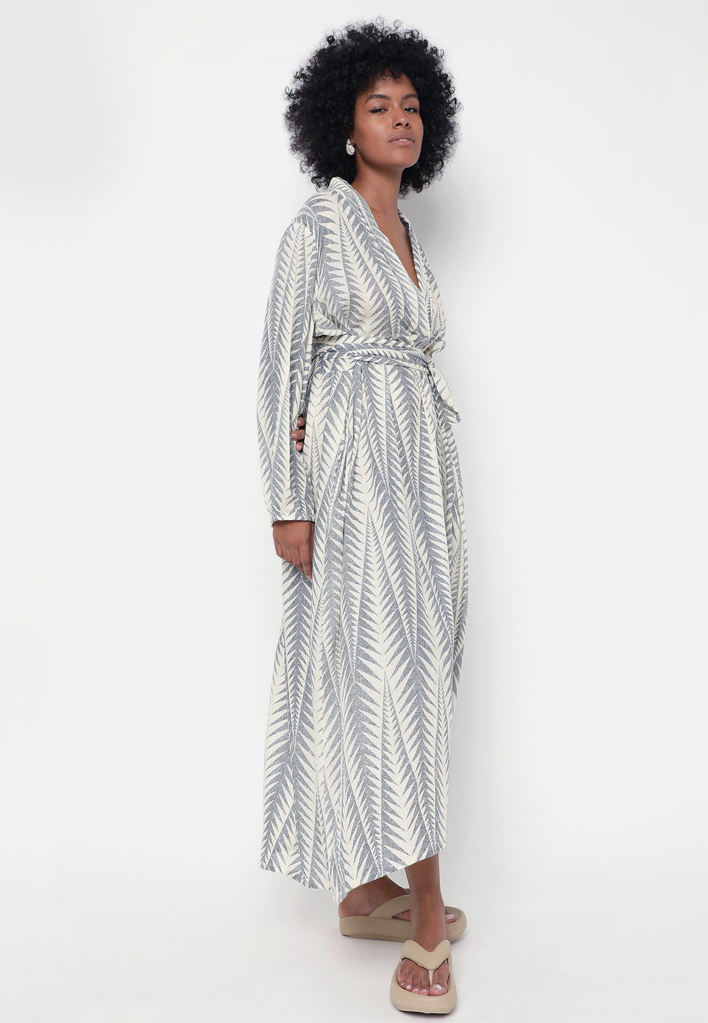 Elegantes Wickelkleid aus 100% Baumwolle