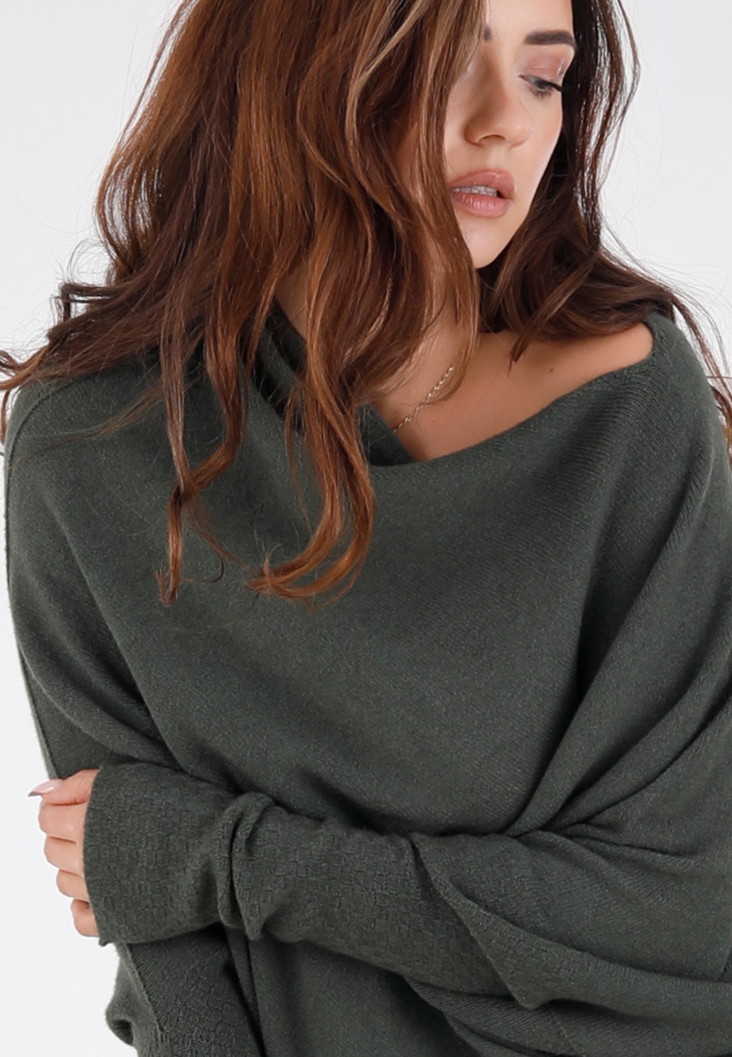 "Casual Chic: Asymmetrischer Pullover in Longform"